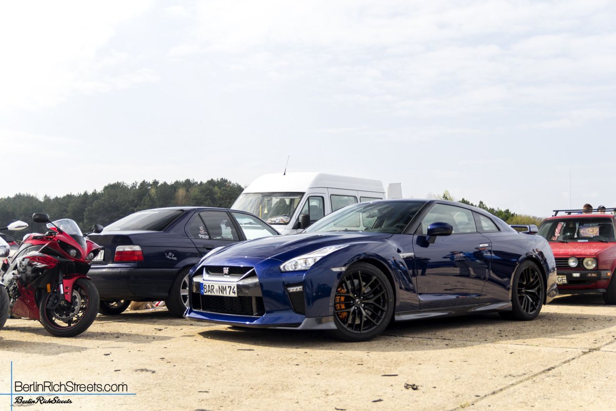 Nissan GT-R R35 (2017) spotted in Chojna — BerlinRichStreets